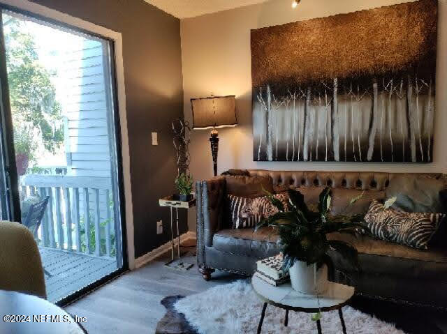 5482 Stanford Road Jacksonville, FL 32207 - Photo 12 of 24 media-1630953366588-Sep_6_2021_2_16_PM