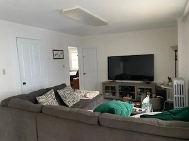 $2,750 | 53 Silver Street, Dover, NH 03820