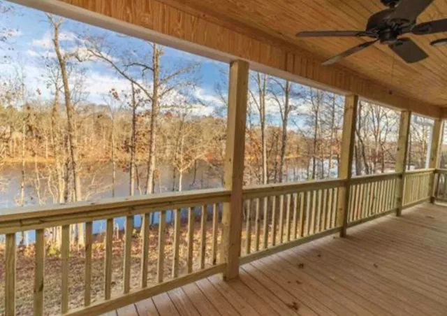 $374,500 | 1130 Twin View Circle, Selmer, TN 38375