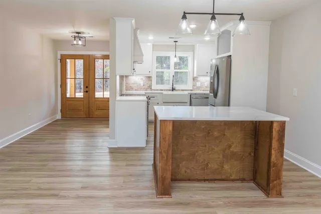 $374,500 | 1130 Twin View Circle, Selmer, TN 38375