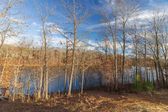 $374,500 | 1130 Twin View Circle, Selmer, TN 38375