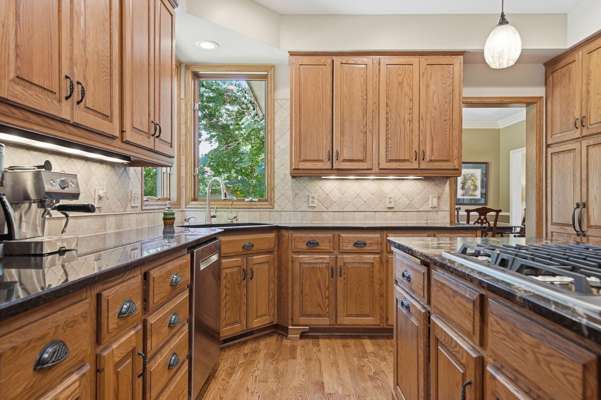 699 Bridle Ridge Road Eagan, MN 55123 - Photo 11 of 77