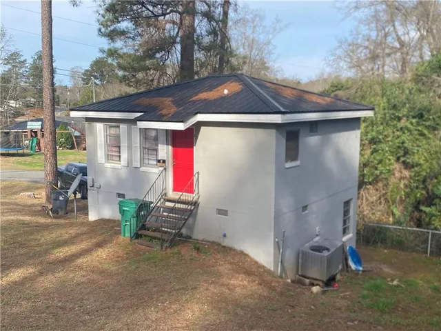 $99,000 | 105 Daphney Street Southeast, Milledgeville, GA 31061