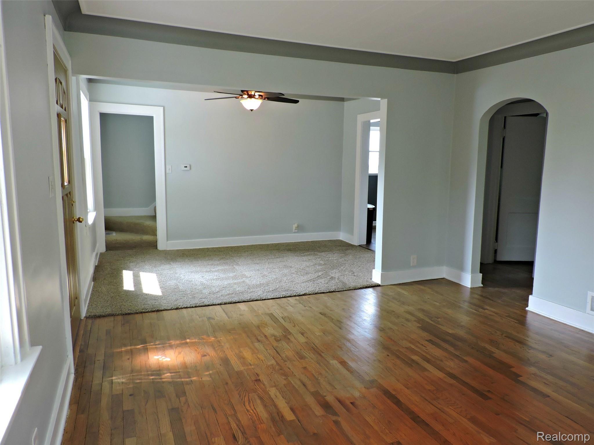 11300 Main Road Fenton, MI 48430 - Photo 12 of 57 12.JPG