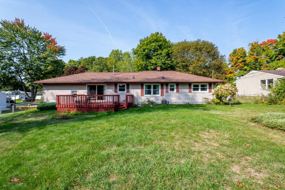 318 Ferguson Road Marshall, MI 49068 - Photo 7 of 46 5R9A0075