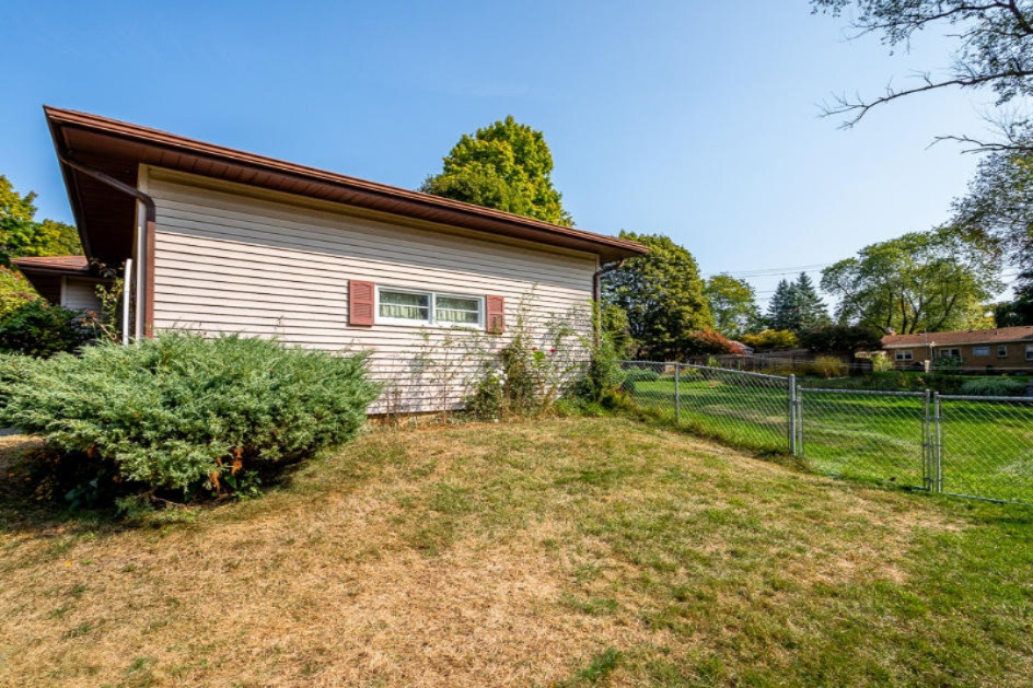 318 Ferguson Road Marshall, MI 49068 - Photo 8 of 46 5R9A0071