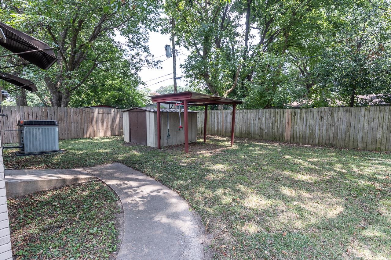 1604 Wilbec Road Memphis, TN 38117 - Photo 20 of 30 a view of a backyard