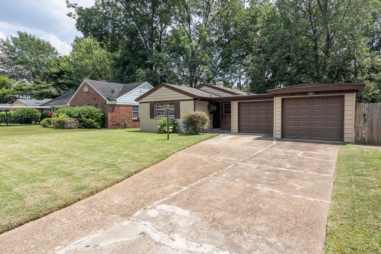 1604 Wilbec Road Memphis, TN 38117 - Photo 26 of 30 a front view of a house with yard