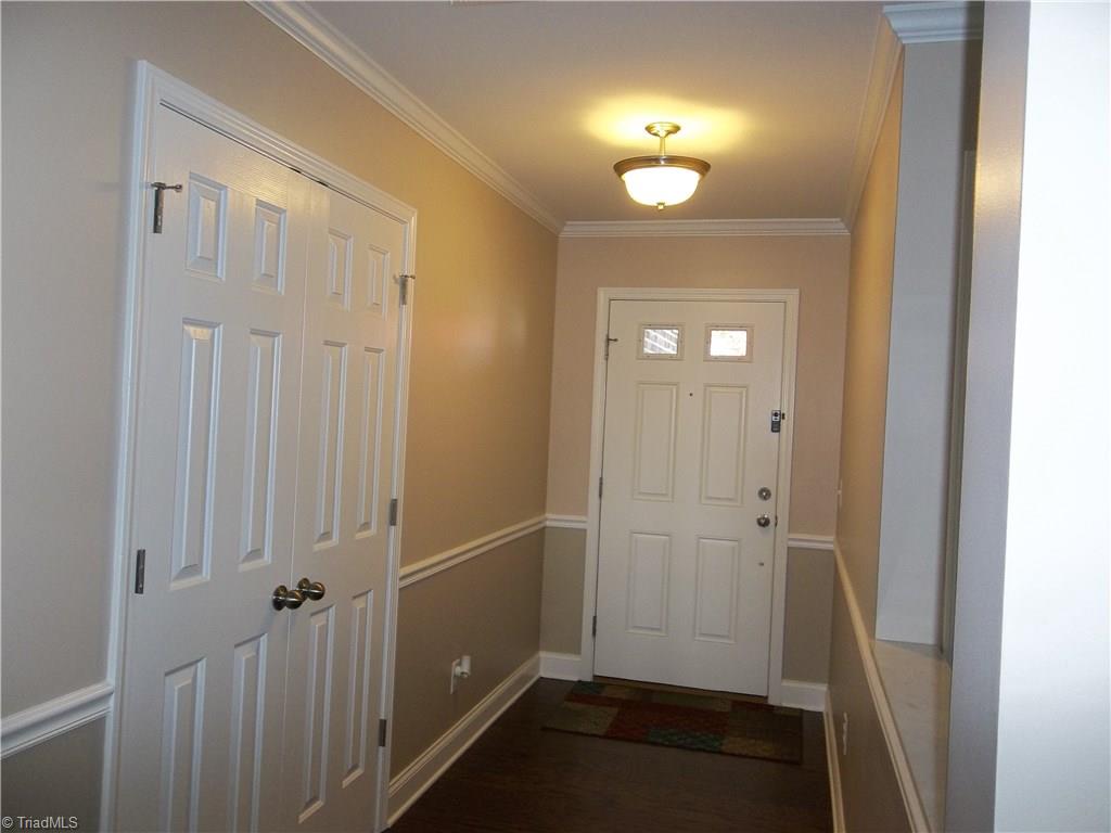 643 Chas Court High Point, NC 27265 - Photo 2 of 20 Gallery Image 2