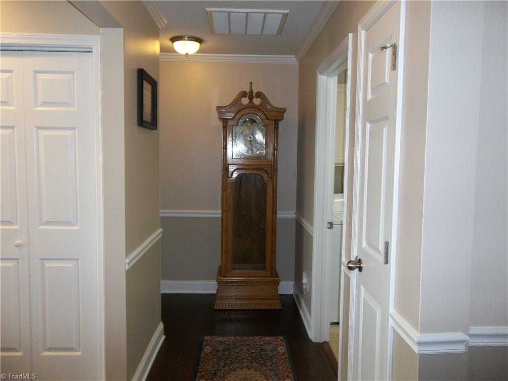 643 Chas Court High Point, NC 27265 - Photo 11 of 20 Gallery Image 11