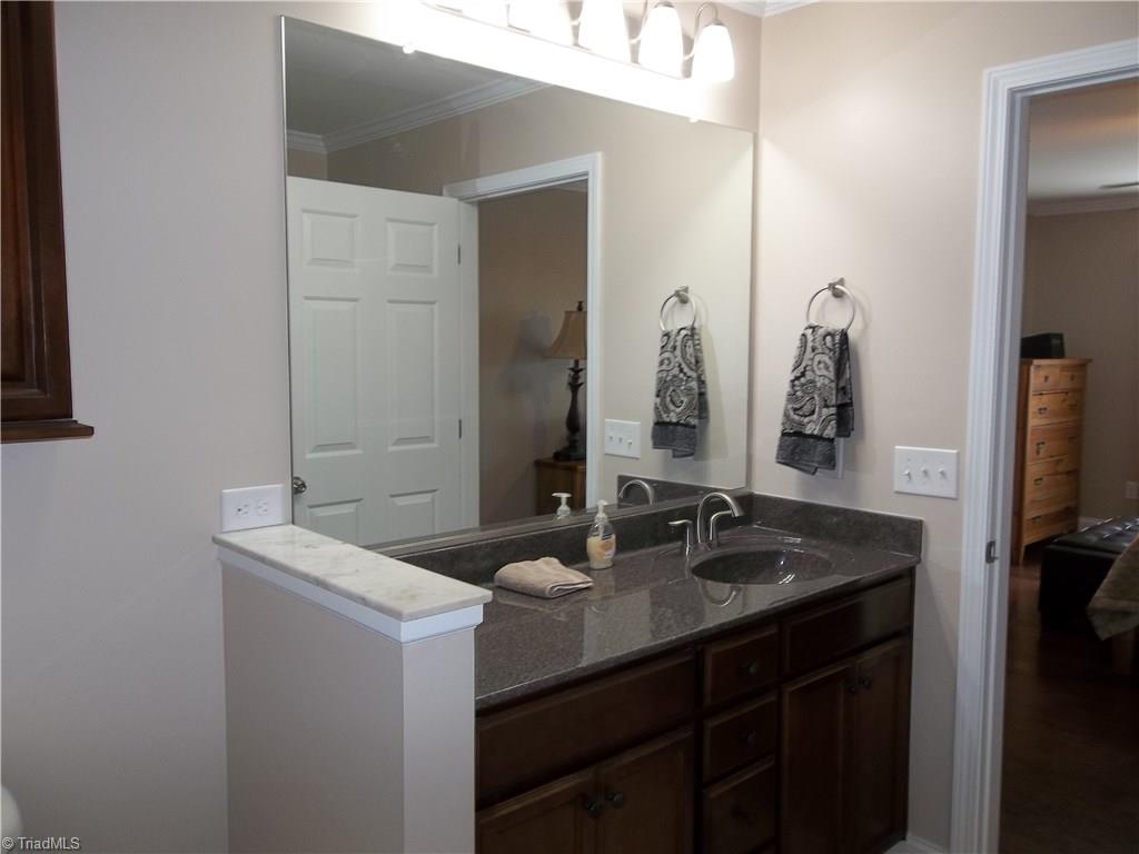 643 Chas Court High Point, NC 27265 - Photo 14 of 20 Gallery Image 14