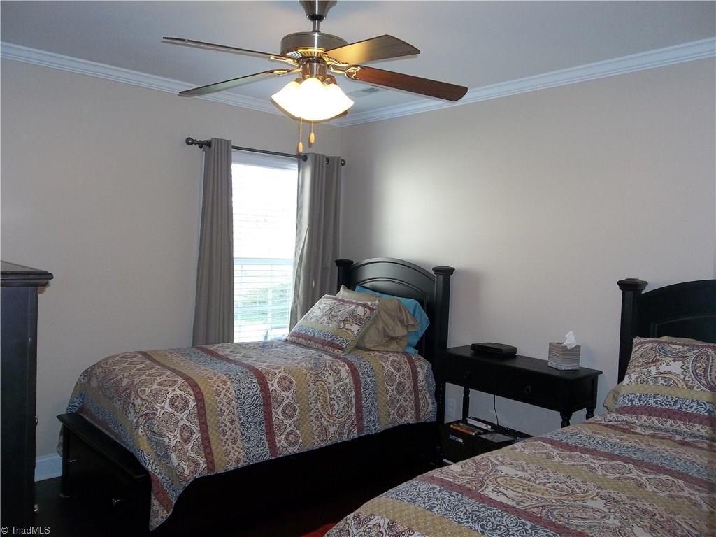 643 Chas Court High Point, NC 27265 - Photo 5 of 20 Gallery Image 5
