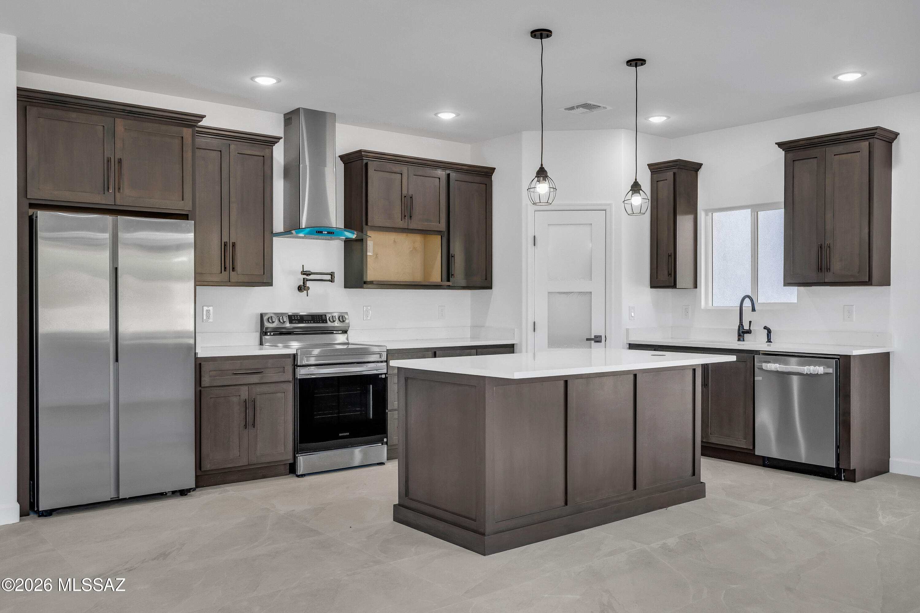 1441 Alisa Court Rio Rico, AZ 85648 - Photo 11 of 37