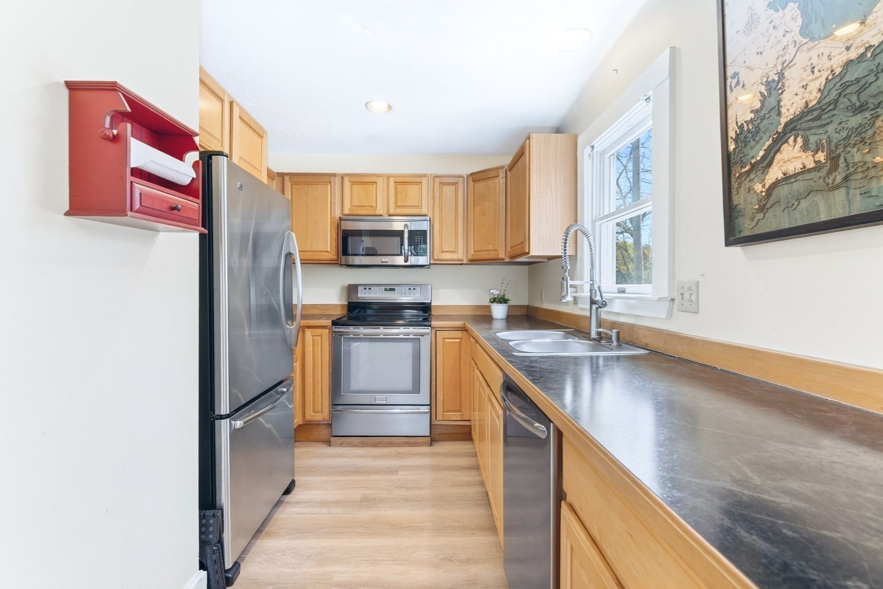 138 County Road Falmouth, MA 02556 - Photo 8 of 37 Gallery Image 8