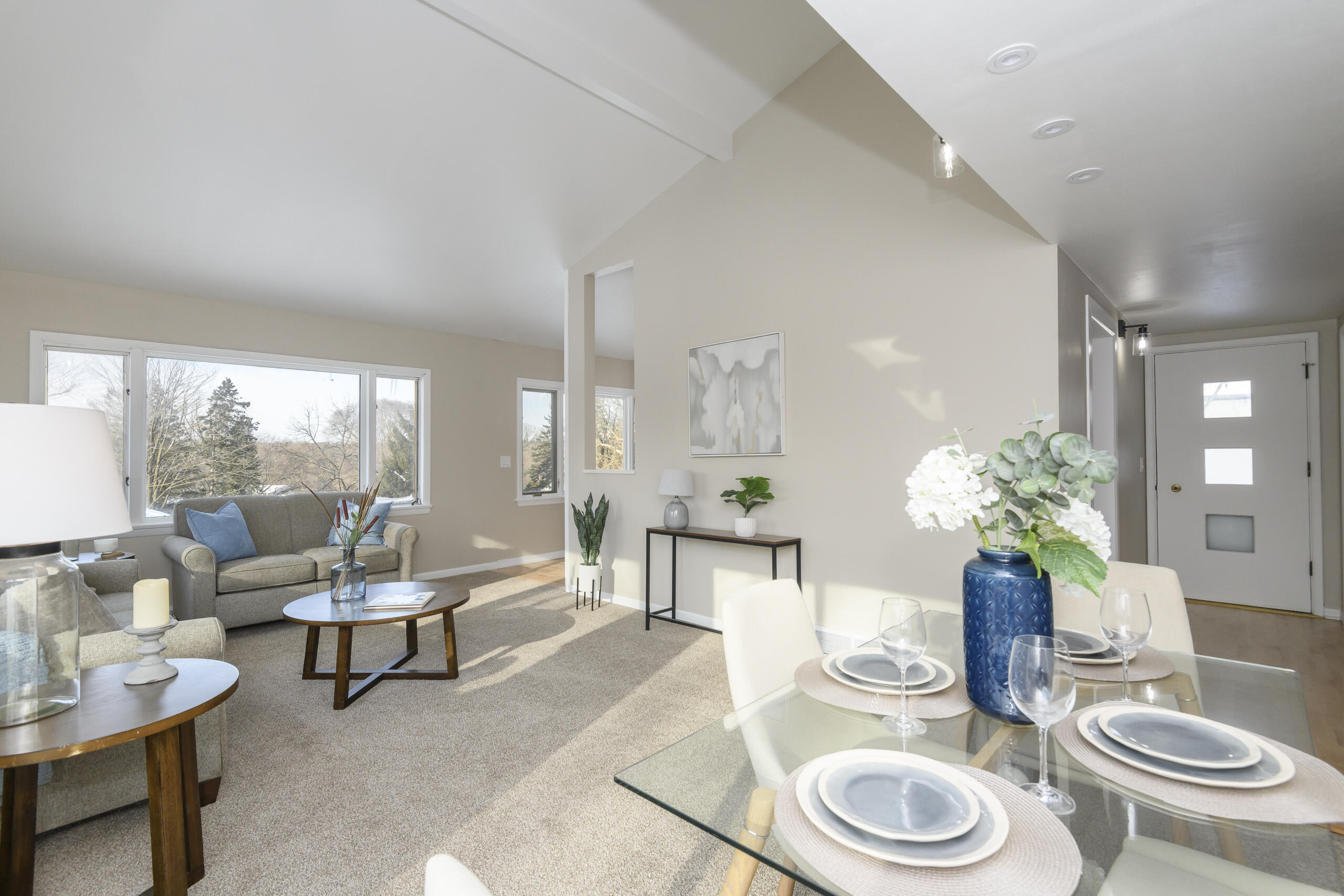 14225 Forest View Lane Brookfield, WI 53005 - Photo 16 of 38 14225 Forest View-19