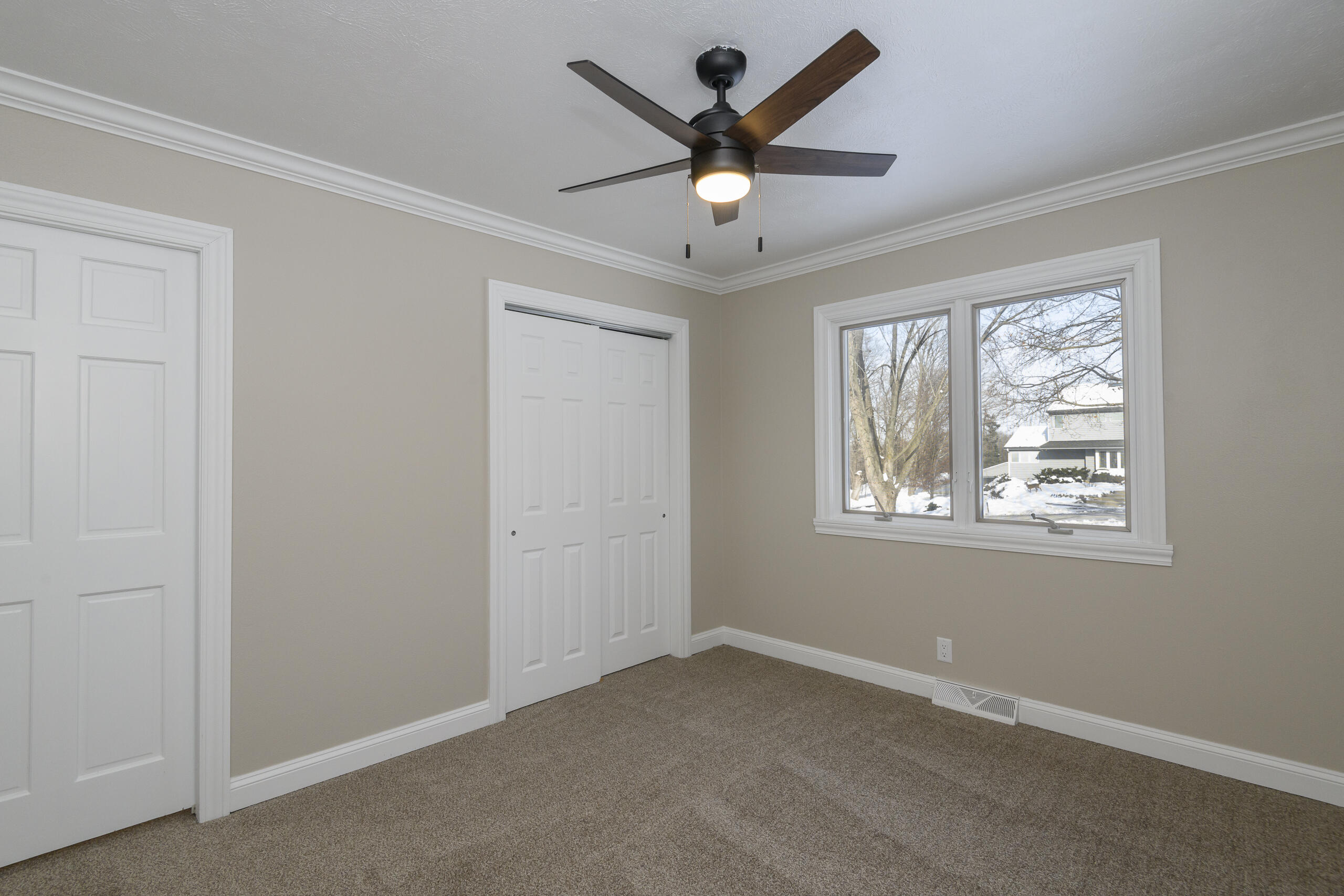 14225 Forest View Lane Brookfield, WI 53005 - Photo 22 of 38 14225 Forest View-36