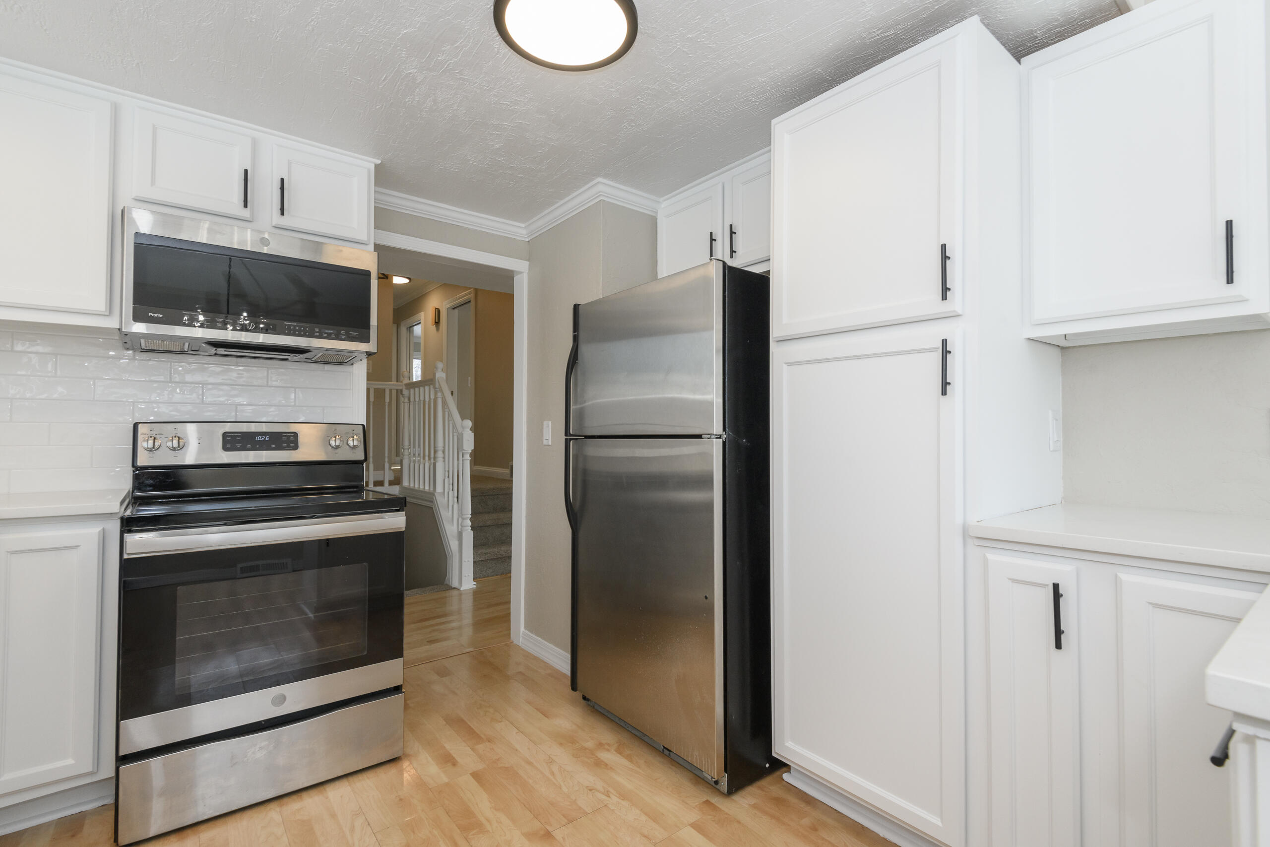 14225 Forest View Lane Brookfield, WI 53005 - Photo 9 of 38 14225 Forest View-24