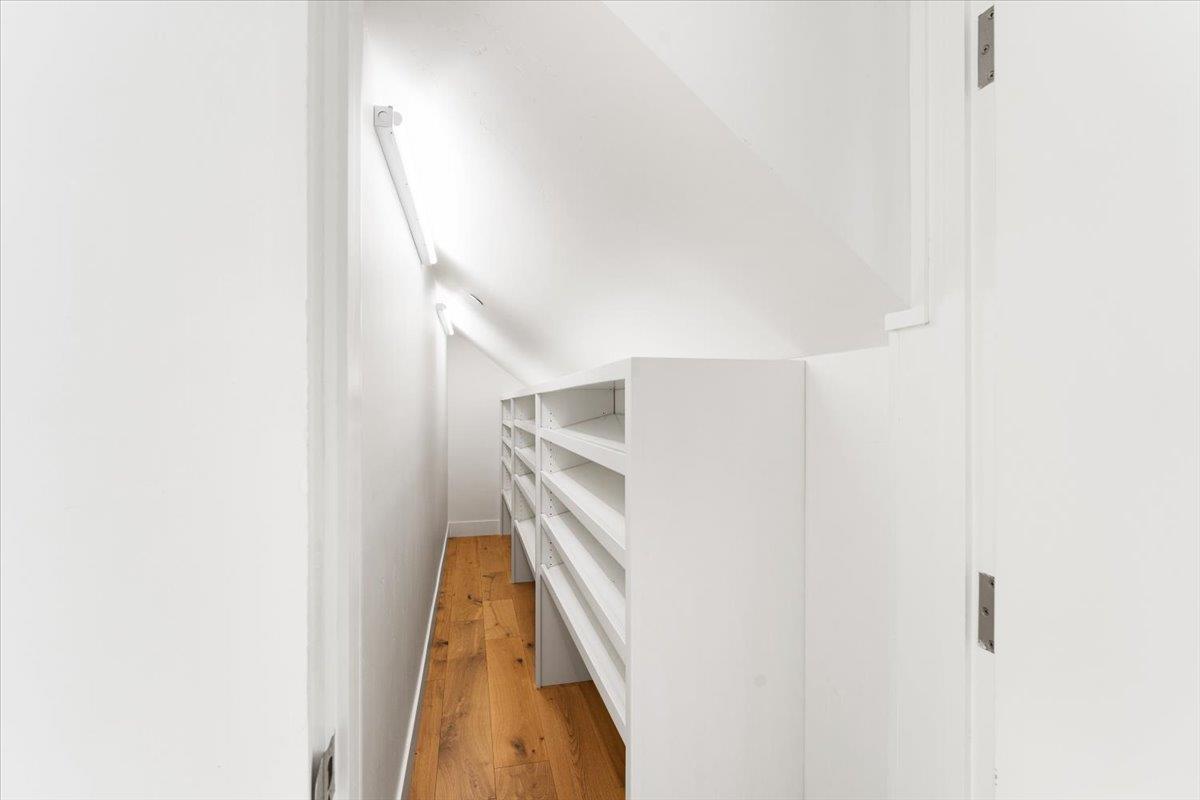 100 Bay Crest Road Santa Cruz, CA 95062 - Photo 43 of 62 a view of a hallway with stairs
