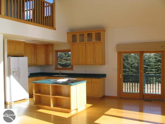 1811 South 37 Road Cadillac, MI 49601 - Photo 4 of 9 1675579-3.JPG