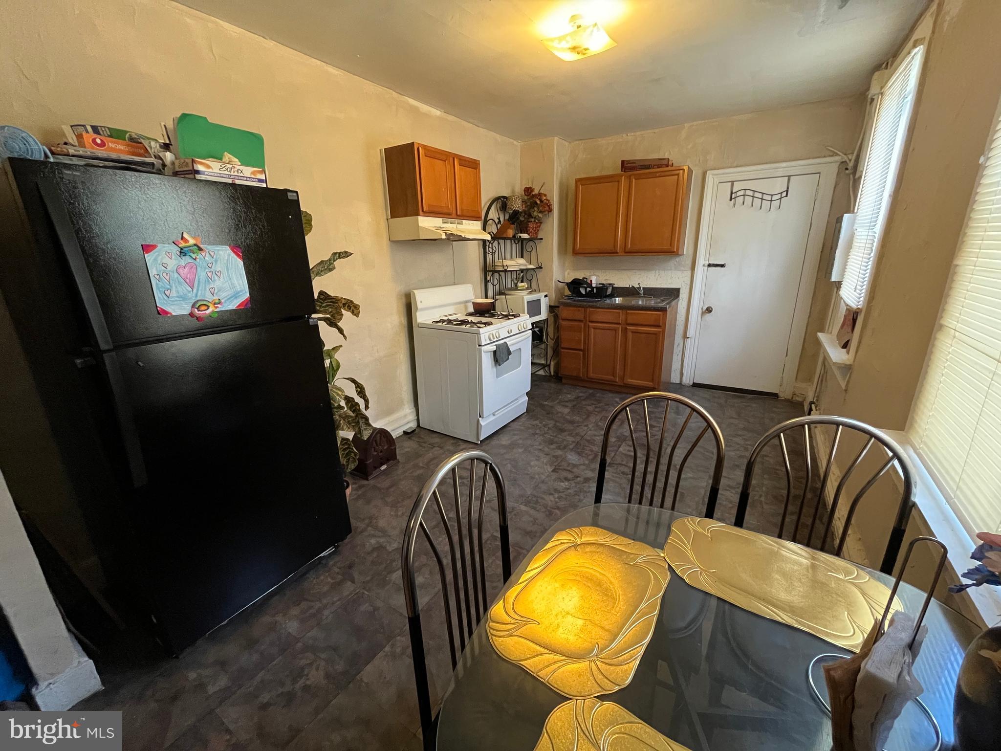 304 South Franklintown Road Baltimore, MD 21223 - Photo 7 of 16