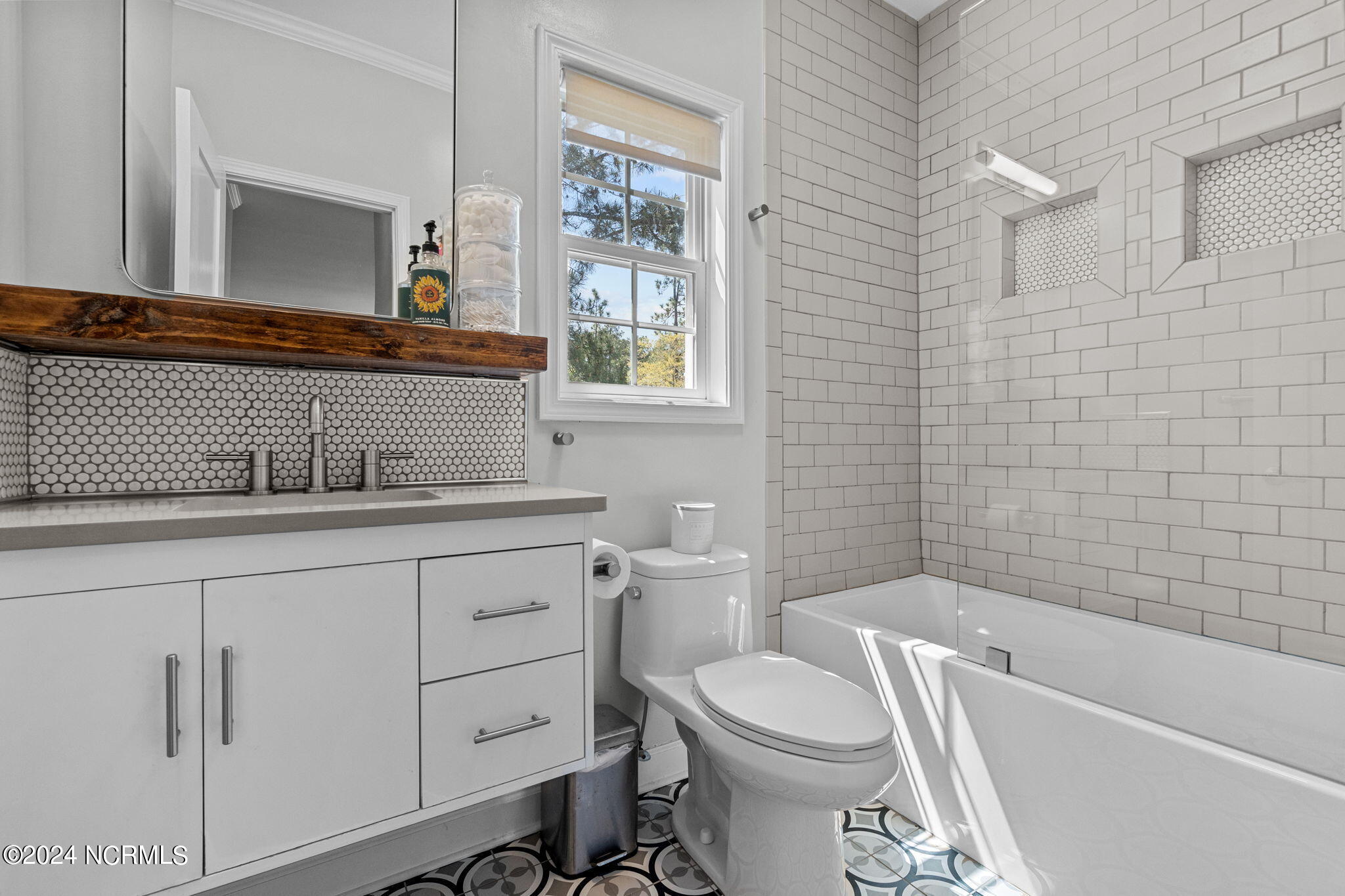 4 Bur Place Pinehurst, NC 28374 - Photo 24 of 39 Second Bathroom