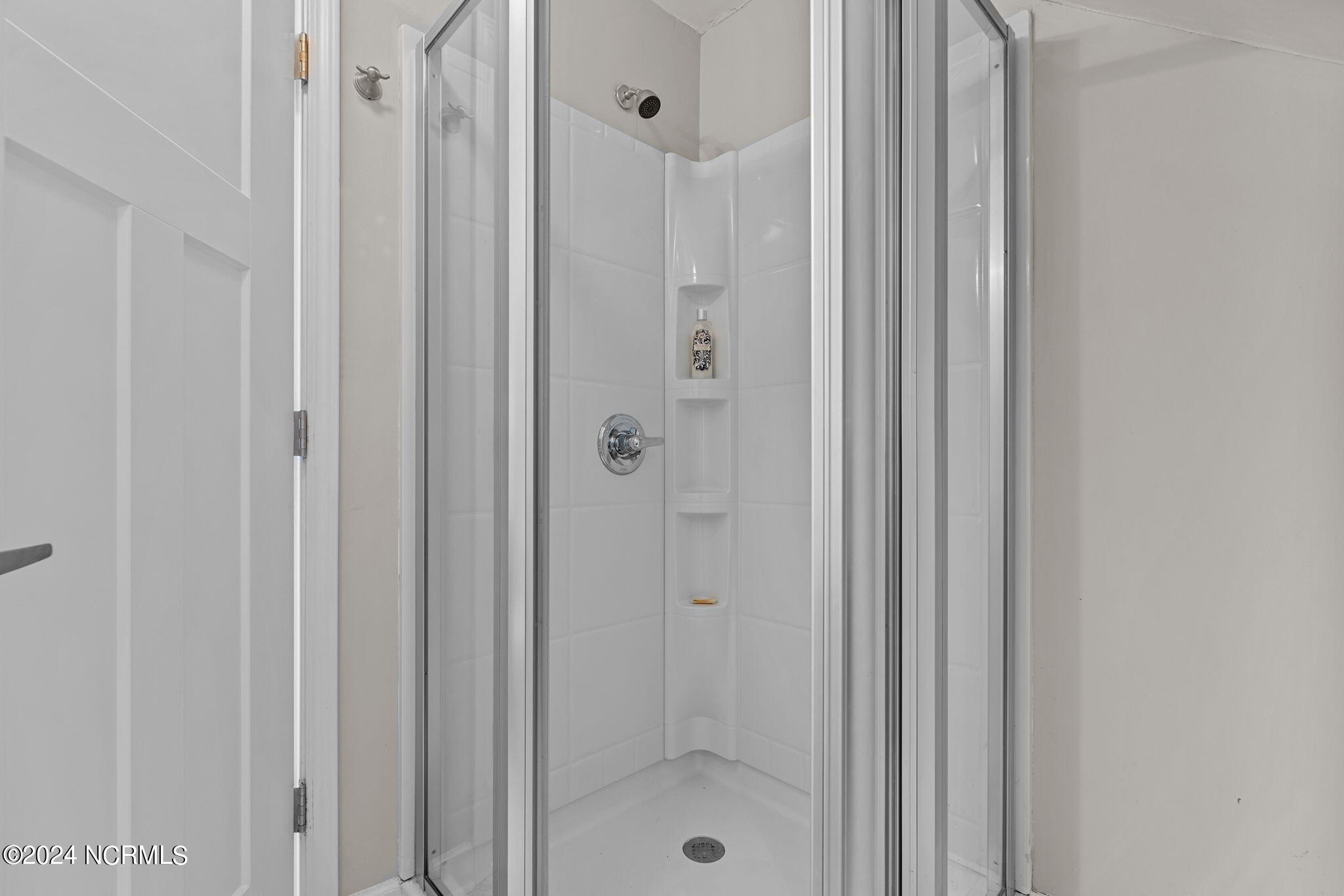 4 Bur Place Pinehurst, NC 28374 - Photo 31 of 39 Third Bathroom