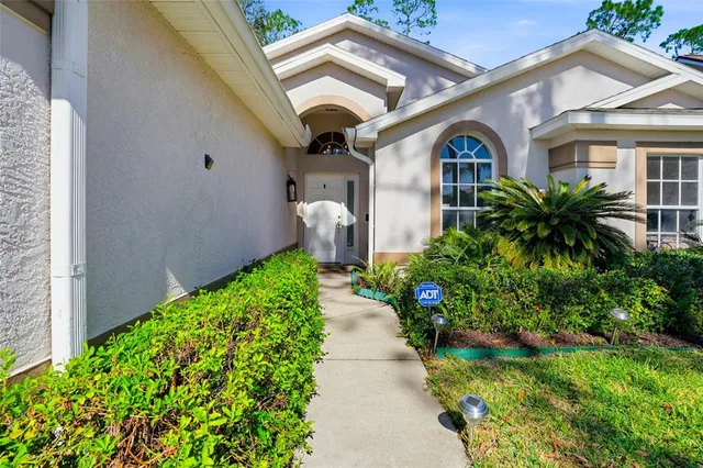 $395,000 | 5712 Whitebark Drive, Wesley Chapel, FL 33543