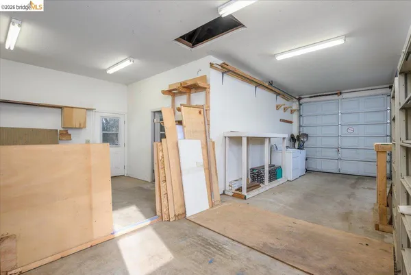 a view of a livingroom with furniture