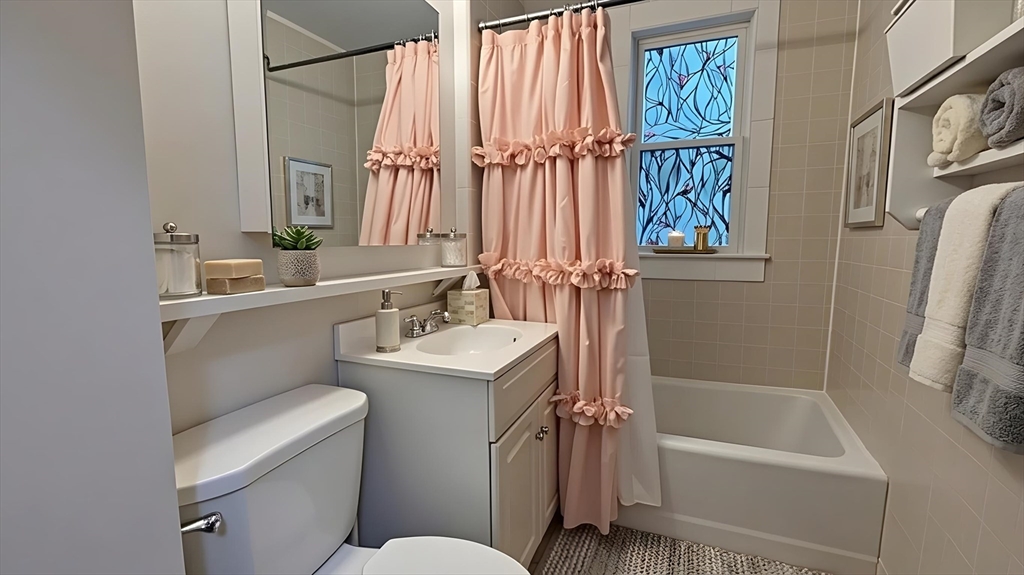 26 Darling Street, Unit 2 Boston, MA 02120 - Photo 4 of 15