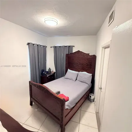 $3,200 | 12680 Northeast 3rd Avenue, Unit 12680, North Miami, FL 33161
