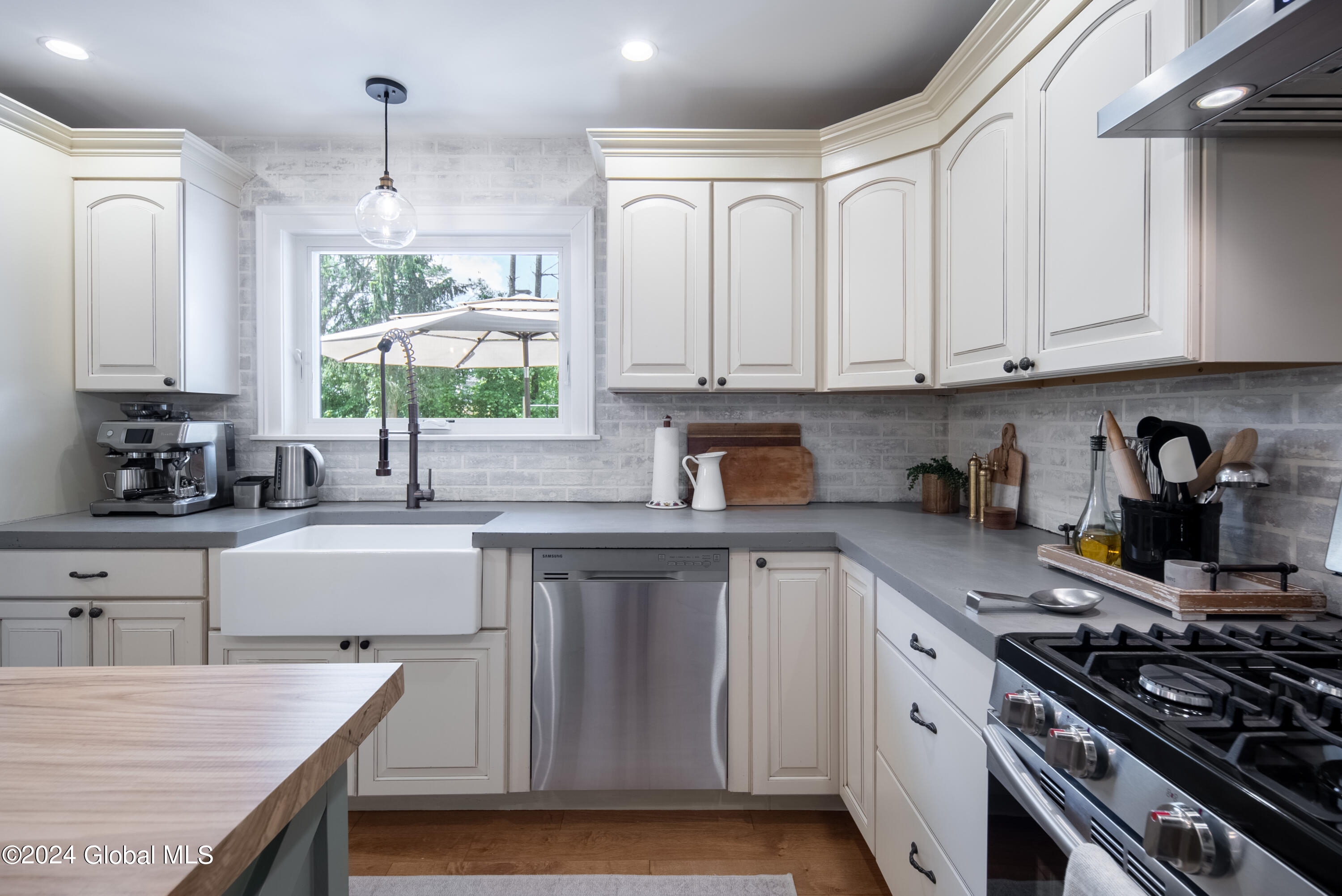 3 Devitt Road Waterford, NY 12188 - Photo 17 of 69 016