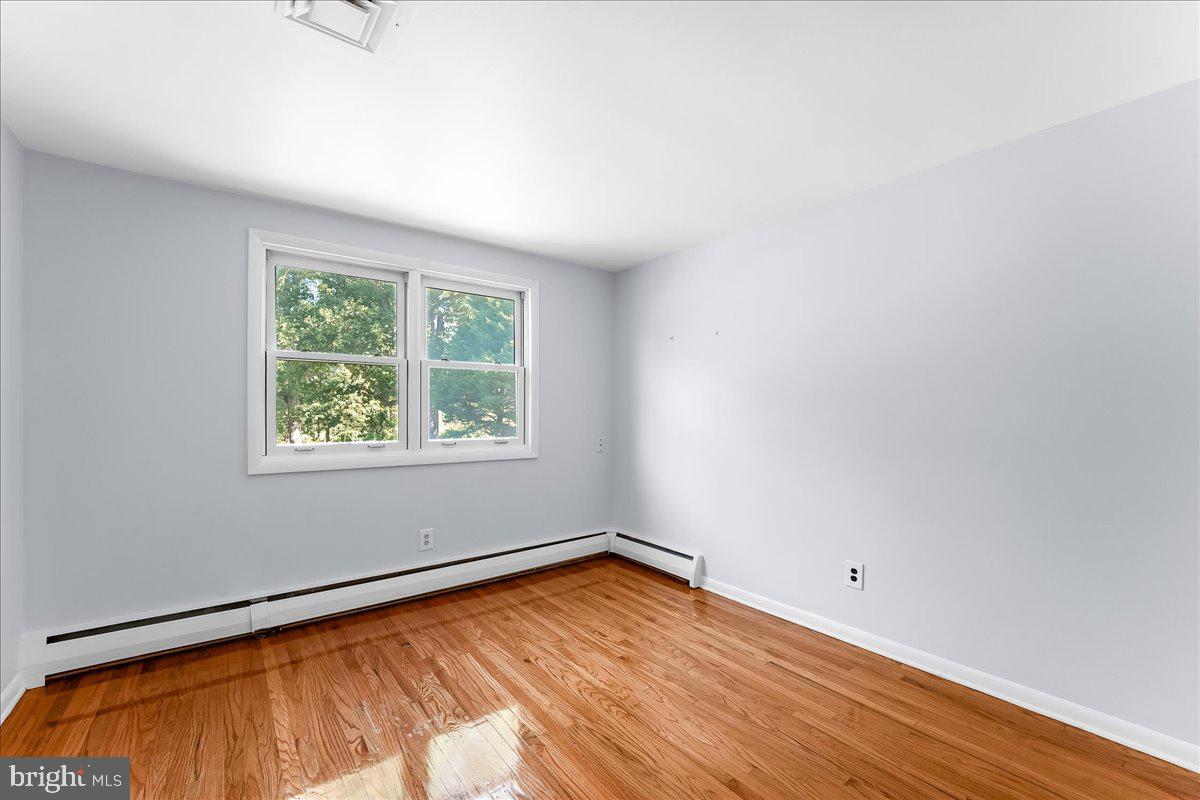 200 North State Road Springfield, PA 19064 - Photo 14 of 46 an empty room with a window