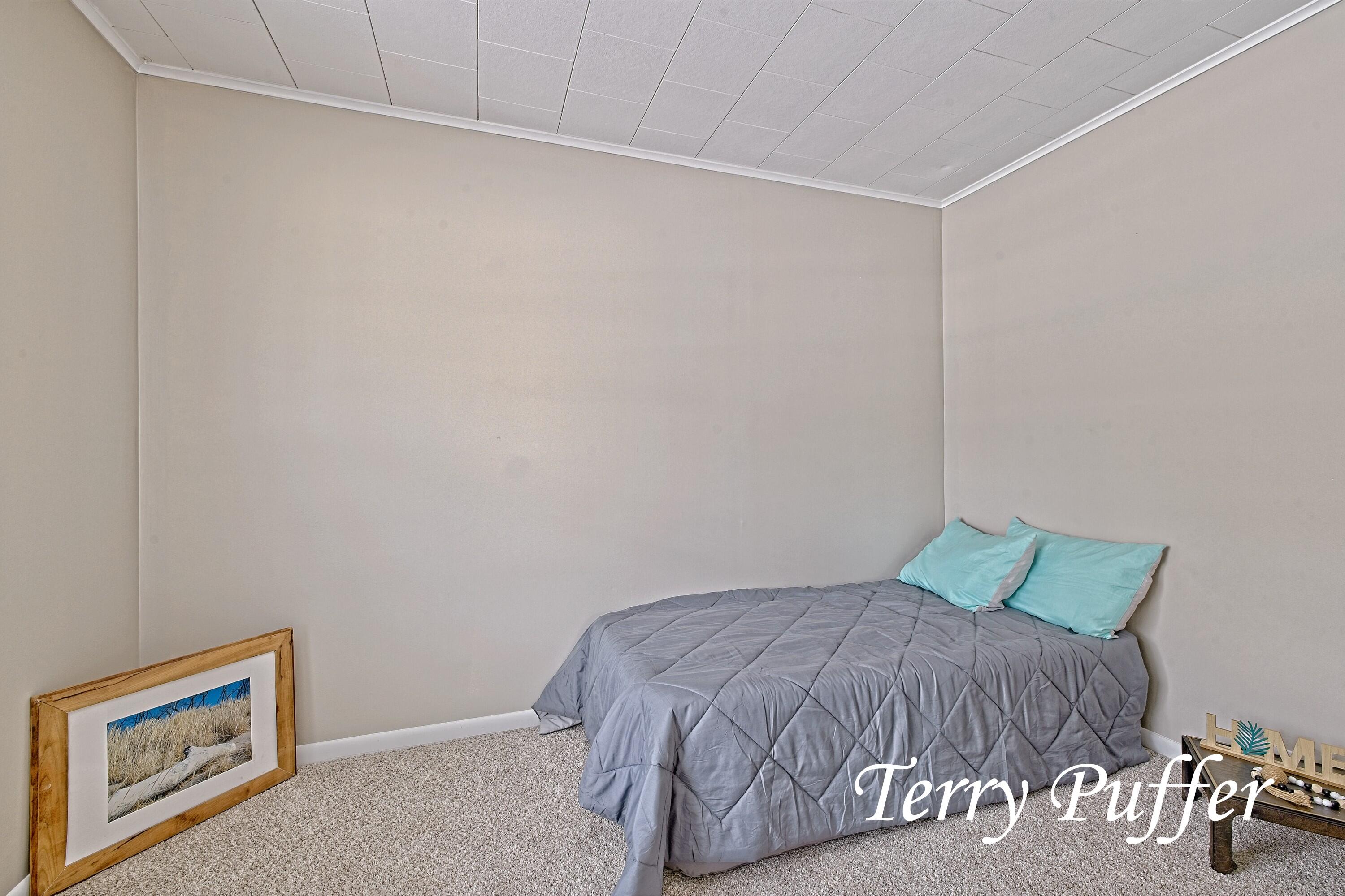 1707 Division Street Muskegon, MI 49441 - Photo 23 of 35 IMG_7891_HDR