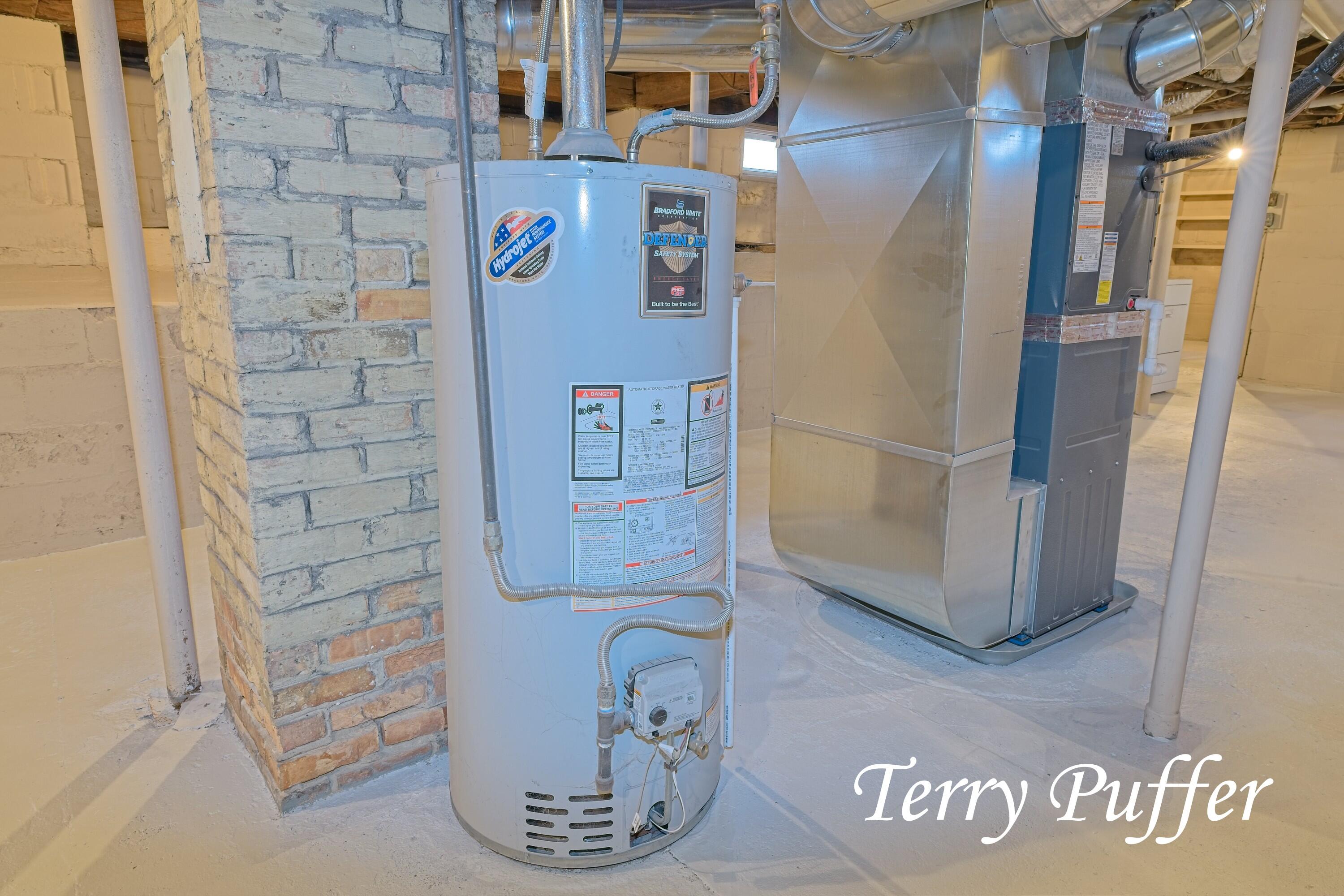 1707 Division Street Muskegon, MI 49441 - Photo 26 of 35 IMG_7935_HDR