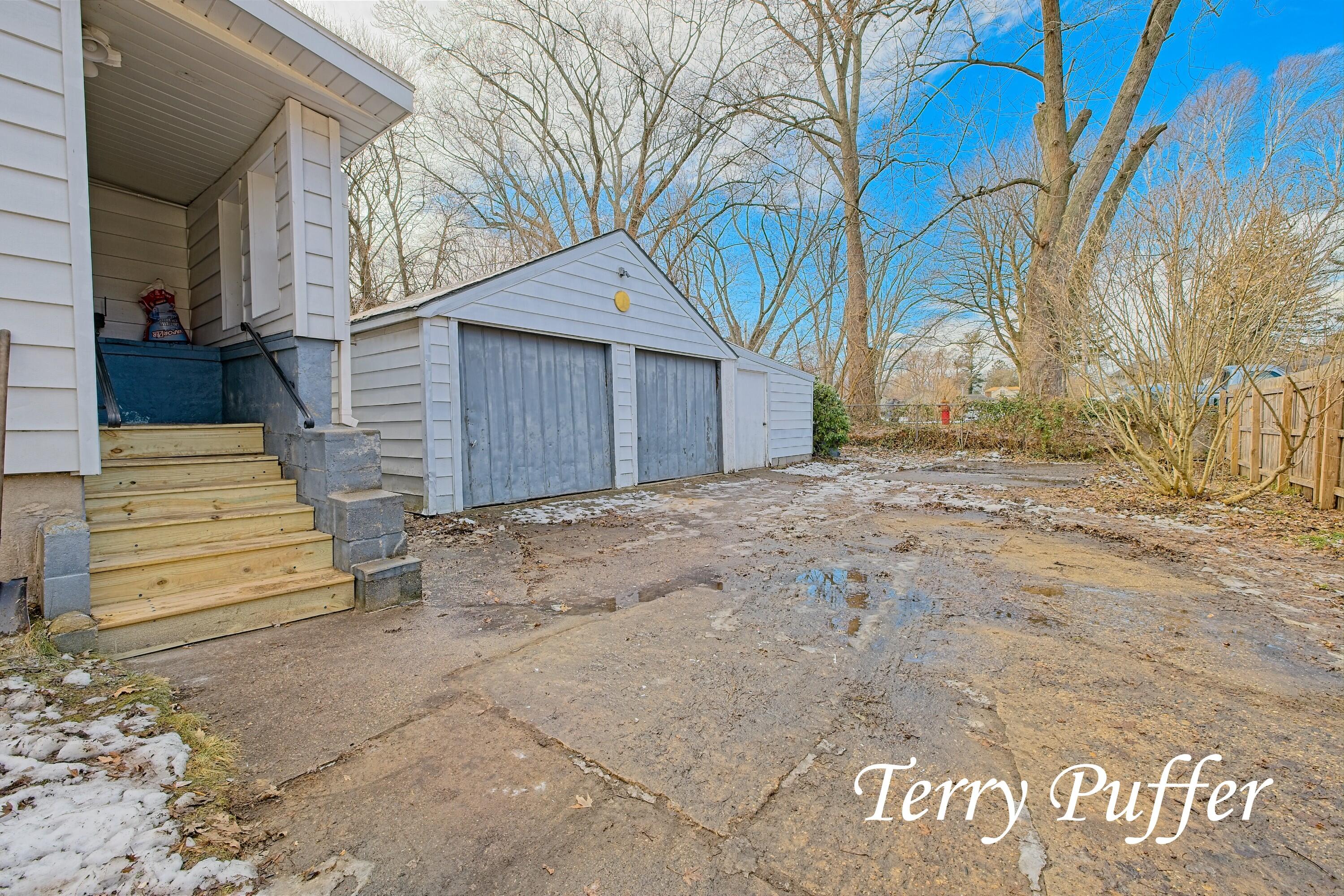 1707 Division Street Muskegon, MI 49441 - Photo 32 of 35 IMG_7951_HDR