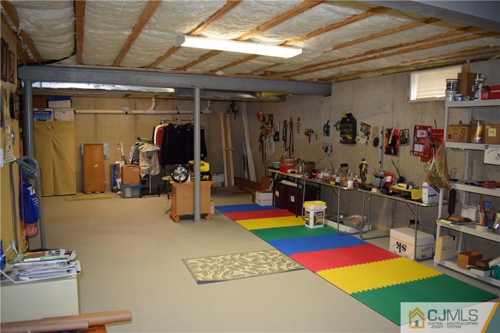 32 Tamarack Road Monroe Township, NJ 08831 - Photo 22 of 25 Gallery Image 22