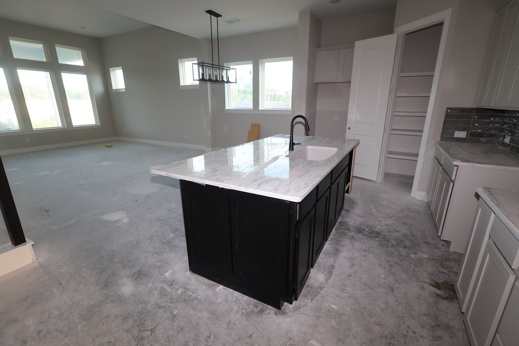 5435 Mango Blfs Street Manvel, TX 77578 - Photo 6 of 17