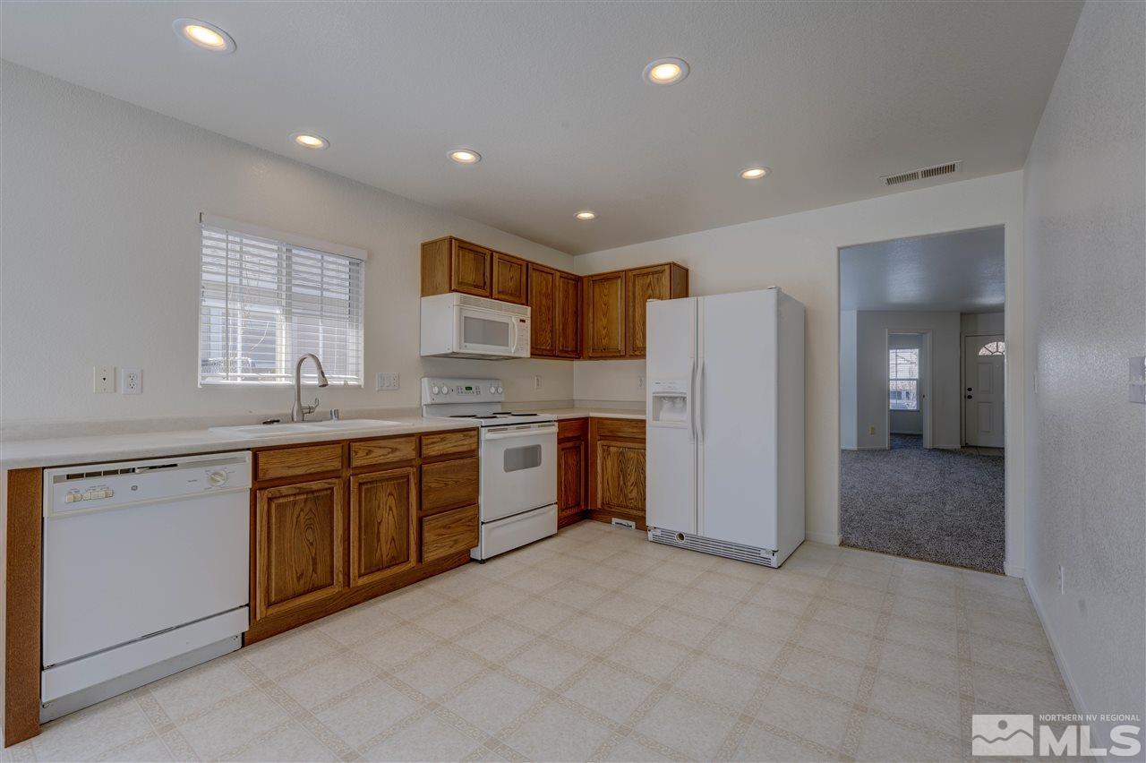 7810 Welsh Drive Reno, NV 89506 - Photo 8 of 20 Photo 8