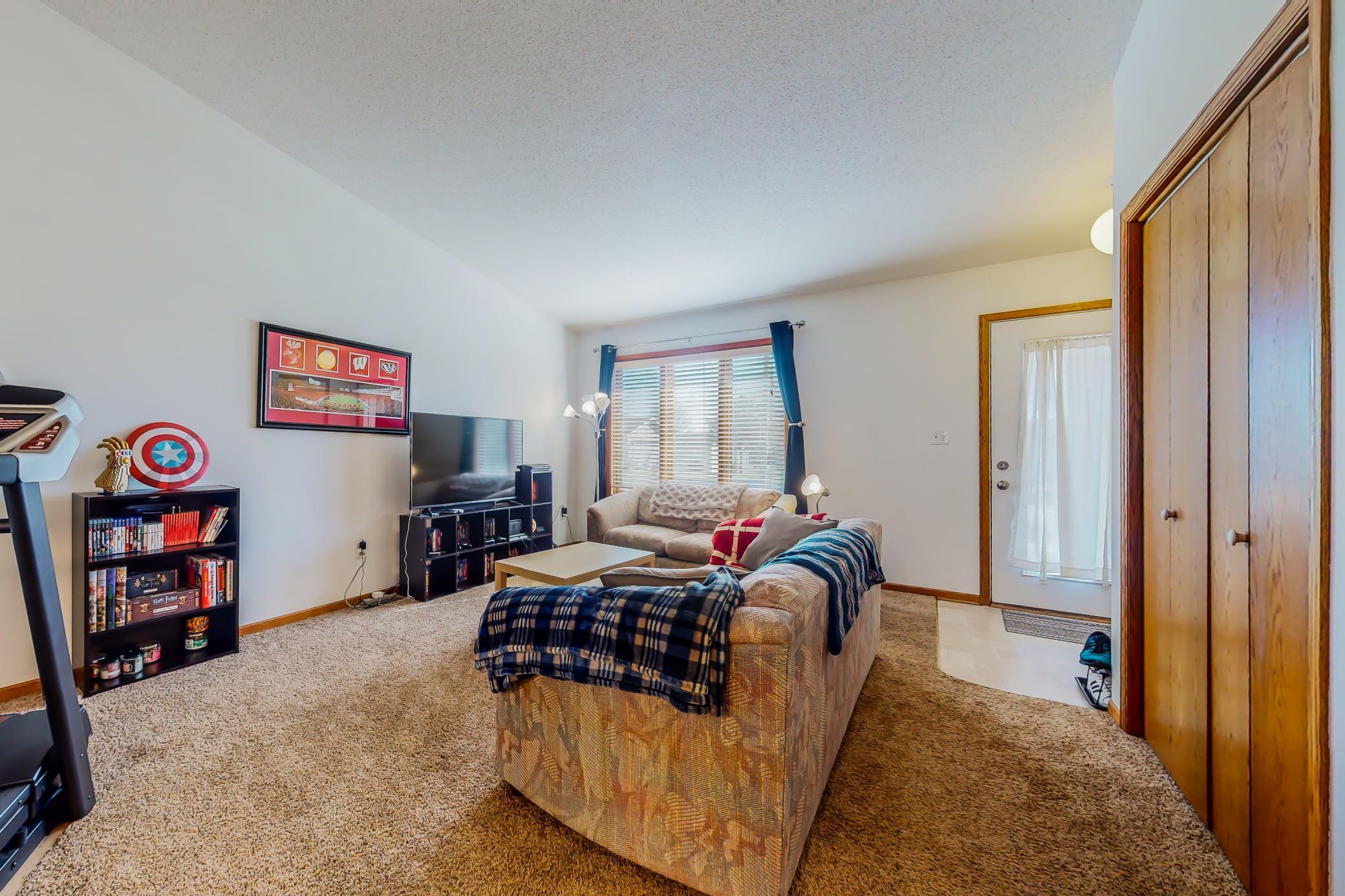 3056 25th Street Northwest Rochester, MN 55901 - Photo 8 of 22 Gallery Image 8