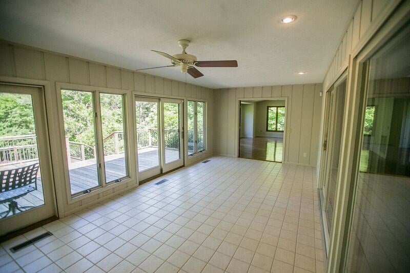 2041 Country Squire Road Auburn, AL 36830 - Photo 12 of 34 Gallery Image 12