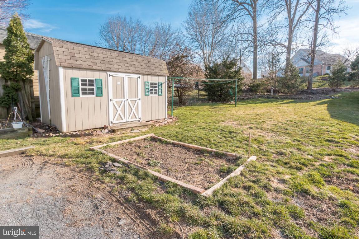 654 East Main Street Lititz, PA 17543 - Photo 28 of 29