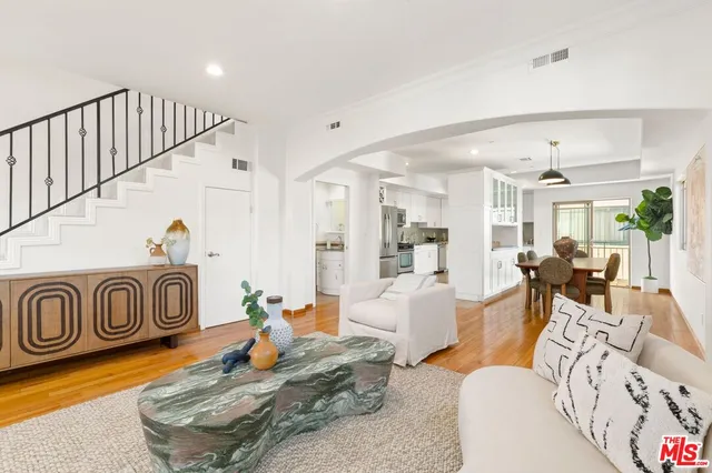 $1,299,000 | 822 North McCadden Place, Los Angeles, CA 90038