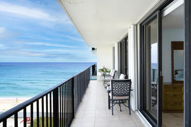 $685,000 | 3456 South Ocean Boulevard, Unit 504, Palm Beach, FL 33480