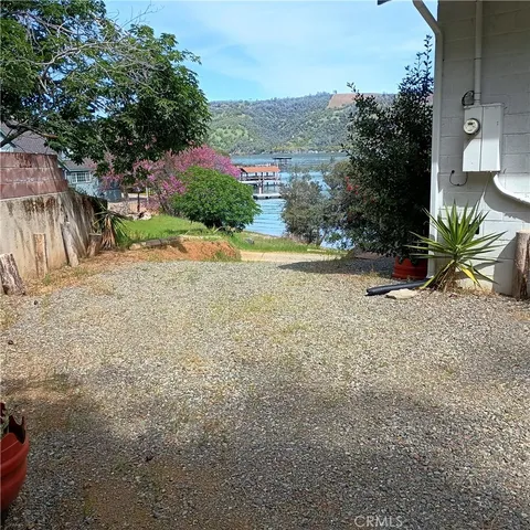 $445,000 | 10098 Crestview Drive, Clearlake, CA 95422