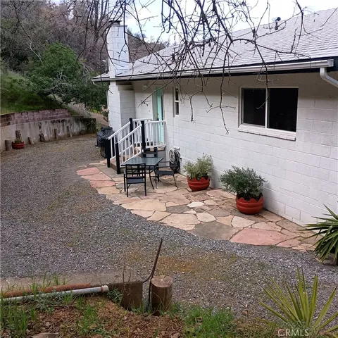 $445,000 | 10098 Crestview Drive, Clearlake, CA 95422