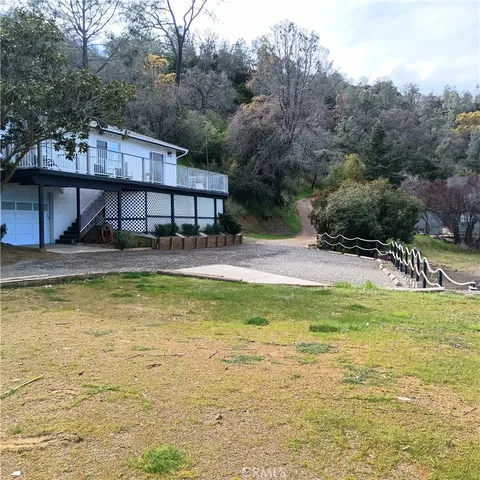 $445,000 | 10098 Crestview Drive, Clearlake, CA 95422