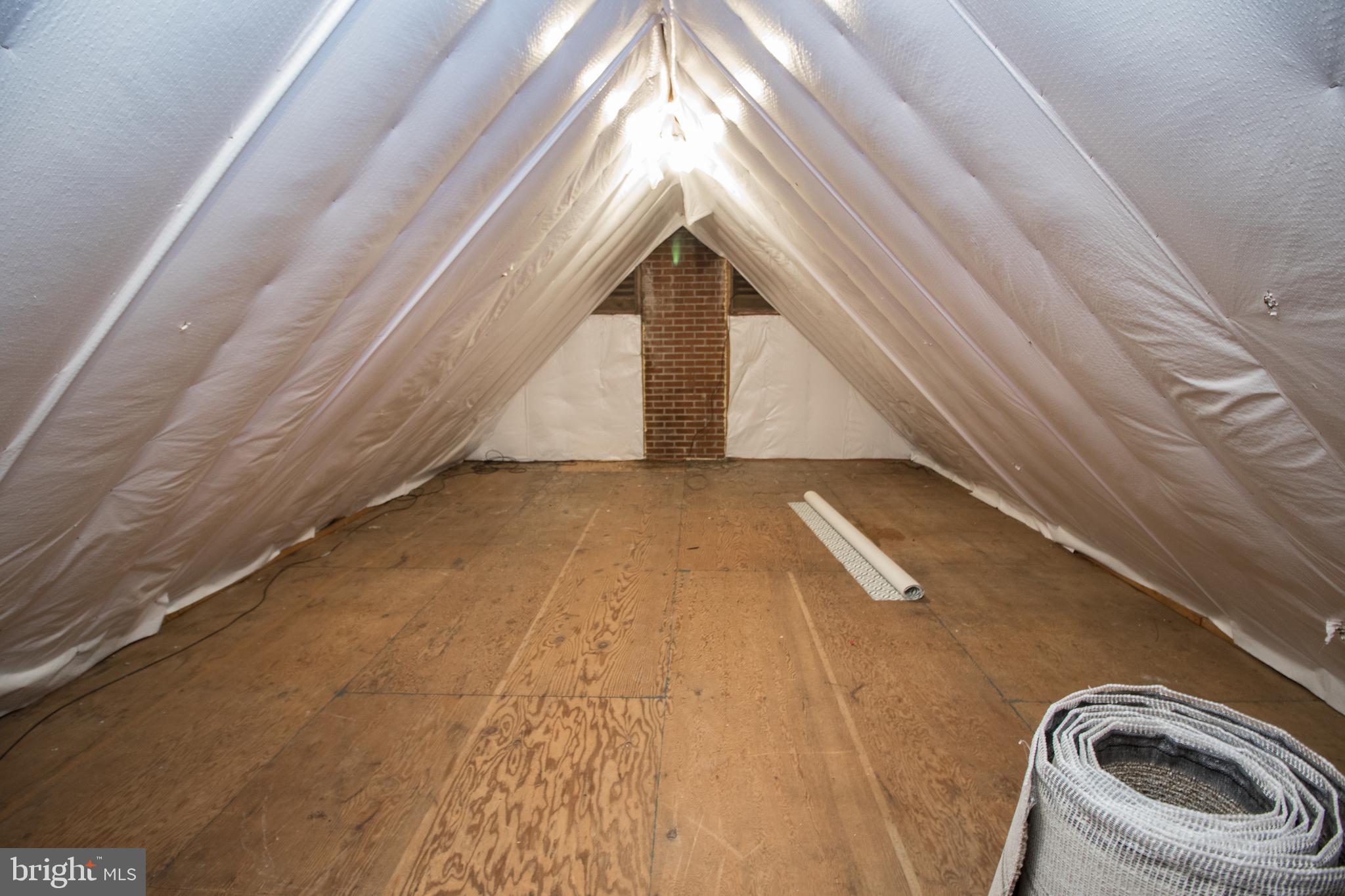 20697 Chingville Road Leonardtown, MD 20650 - Photo 84 of 87 a view of a hallway with washer and dryer