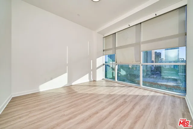 $3,900 | 3223 West 6th Street, Unit 606, Los Angeles, CA 90020