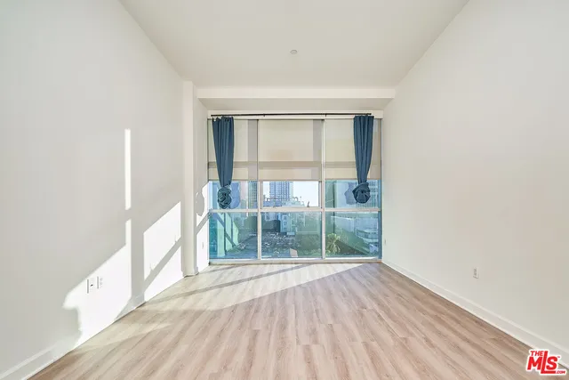 $3,900 | 3223 West 6th Street, Unit 606, Los Angeles, CA 90020