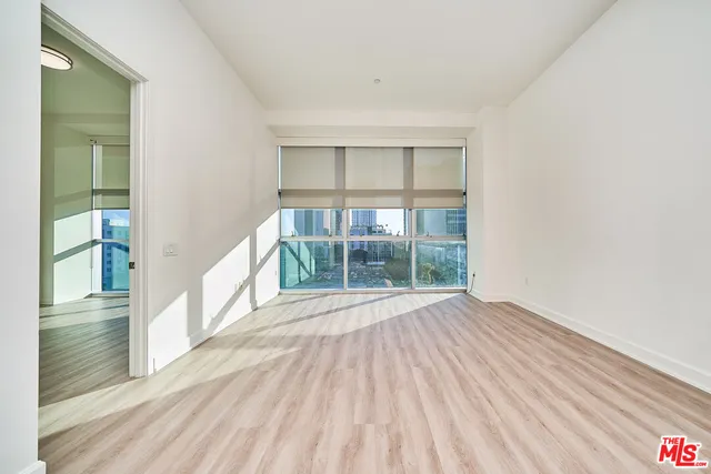 $3,900 | 3223 West 6th Street, Unit 606, Los Angeles, CA 90020